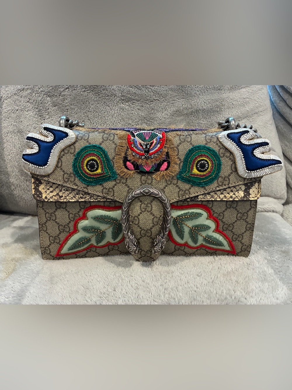 RARE Gucci Beige Canvas Dionysus Shoulder Bag with Multicolor Embroidery